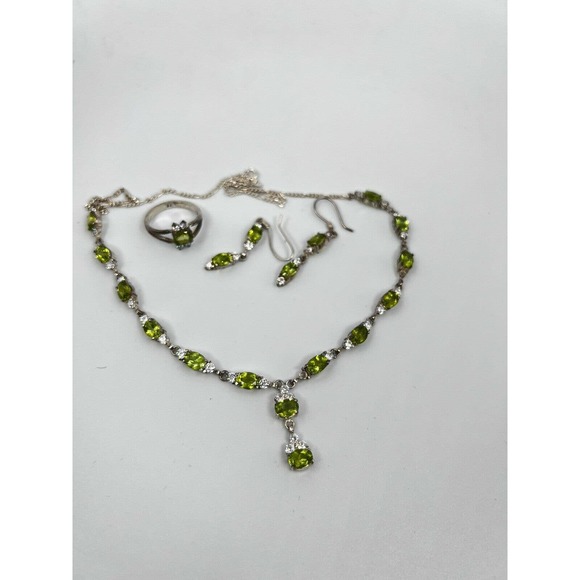 Natural Peridot Gemstone 925 sterling silver Handmade necklace Set Earning Ring - Picture 3 of 10
